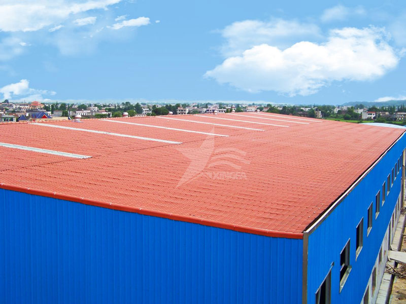郑州PVC厂房防腐瓦：解决腐蚀性工厂屋顶问题的明智选择